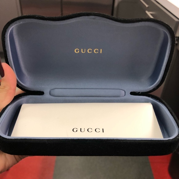 Gucci Sunglasses - Picture 6 of 8